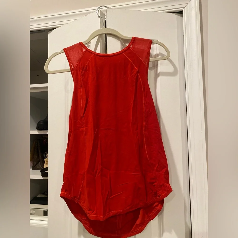 Lululemon 3 pack tops | red, black and maroon | size6 - Picture 6 of 12
